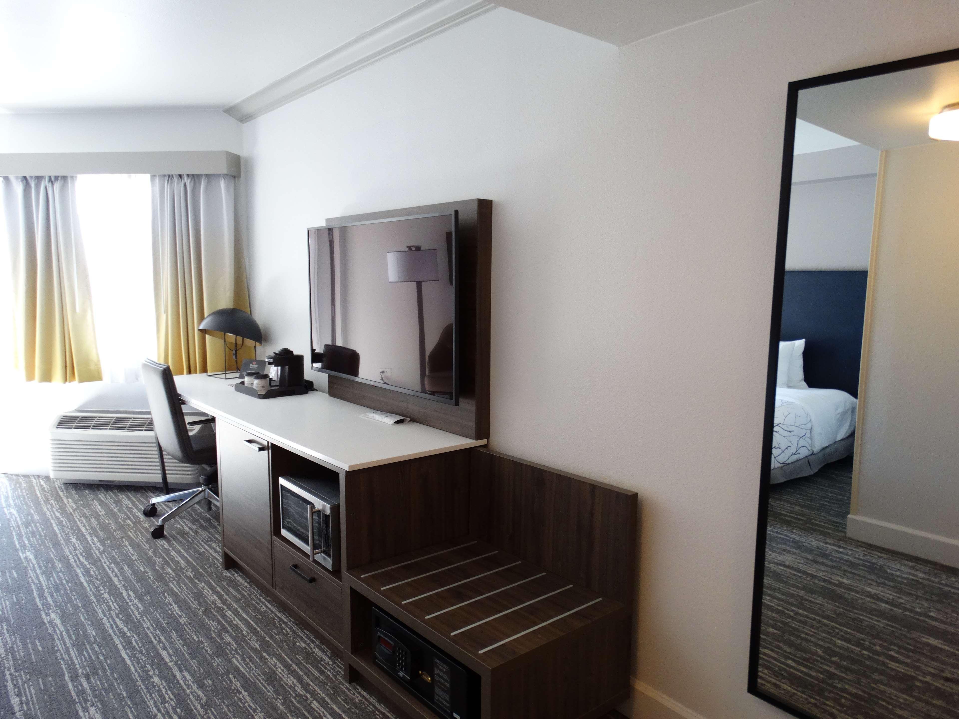 Best Western Premier Denver East Kamer foto