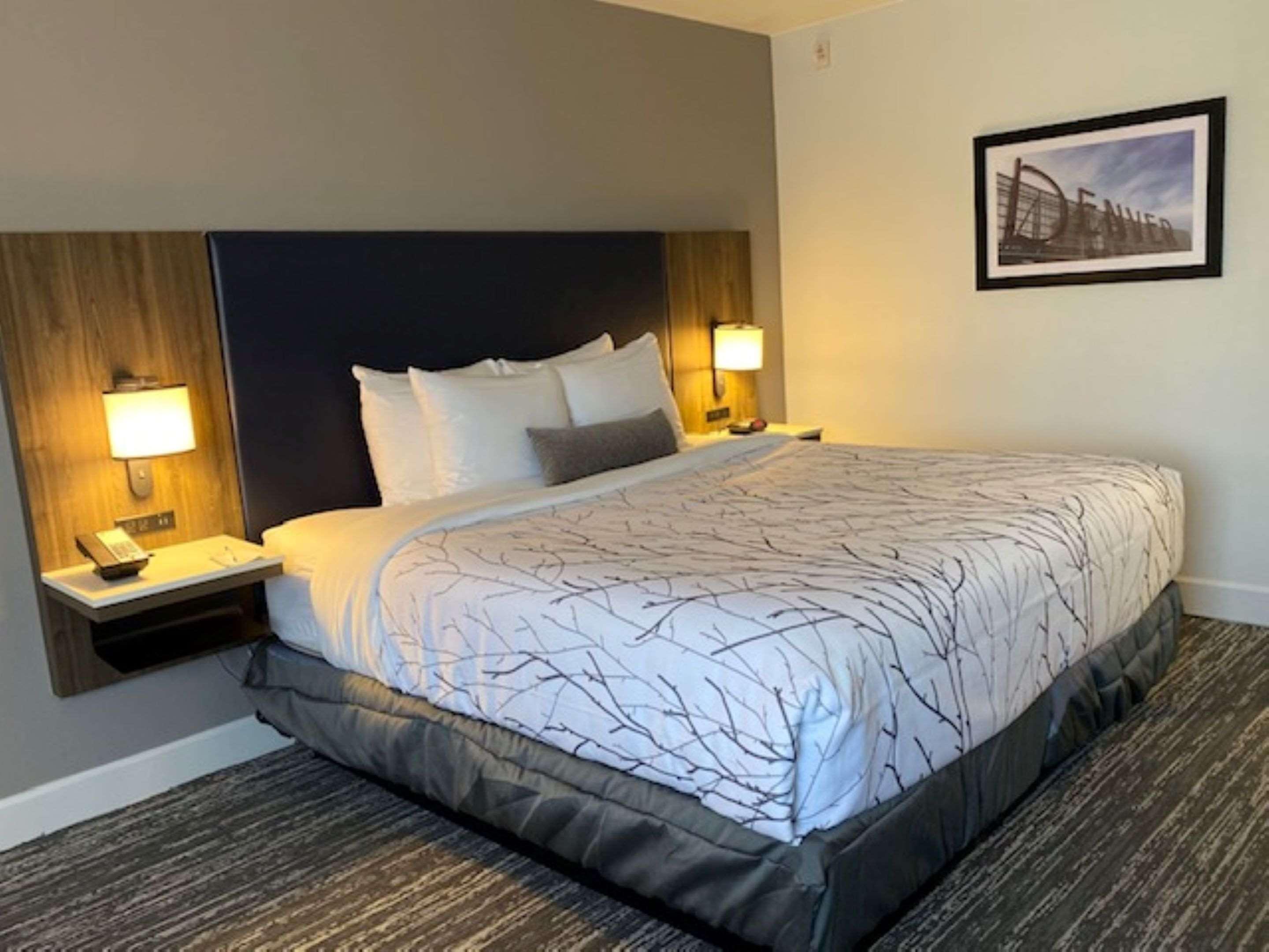 Best Western Premier Denver East Buitenkant foto