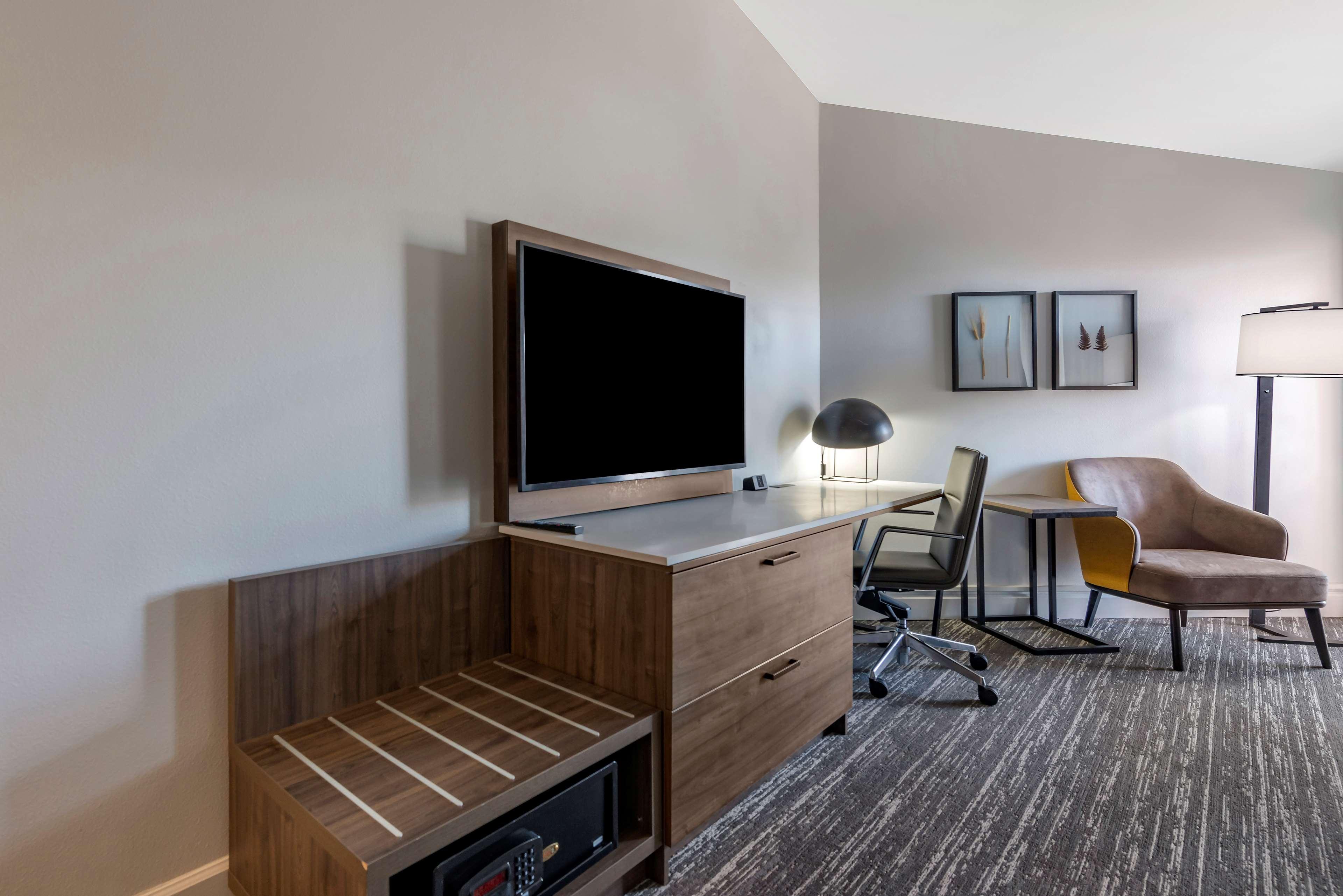 Best Western Premier Denver East Buitenkant foto