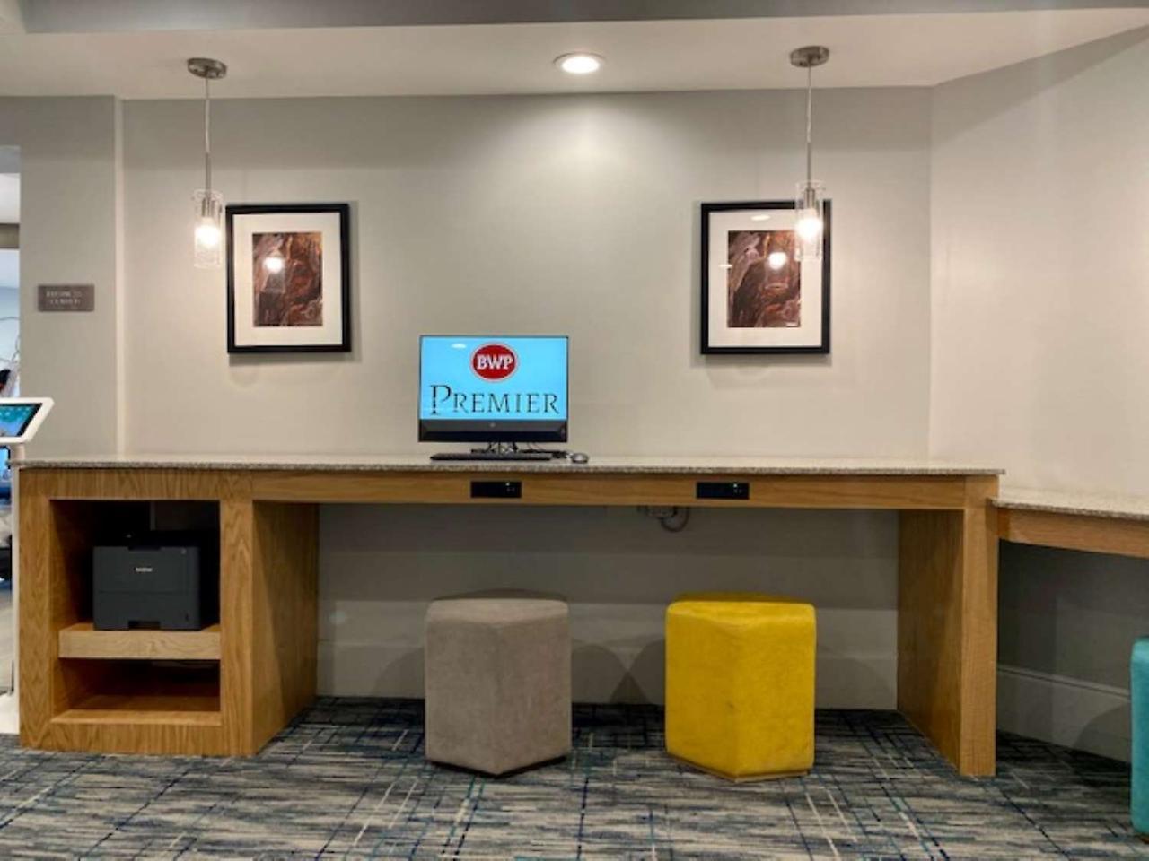 Best Western Premier Denver East Buitenkant foto